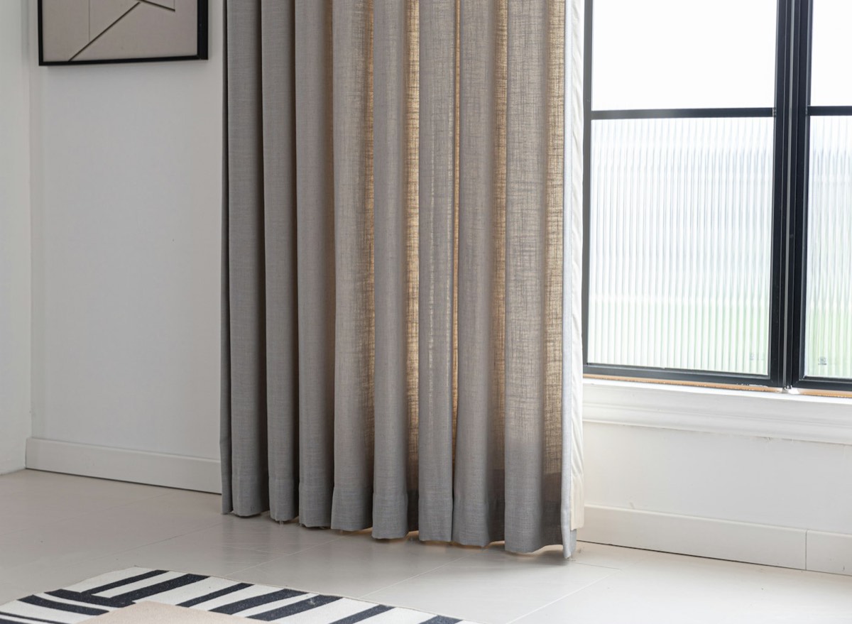Sand Pinch Pleat, 108 Inch